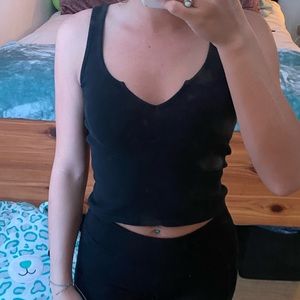Black brandy Melville tank top!!